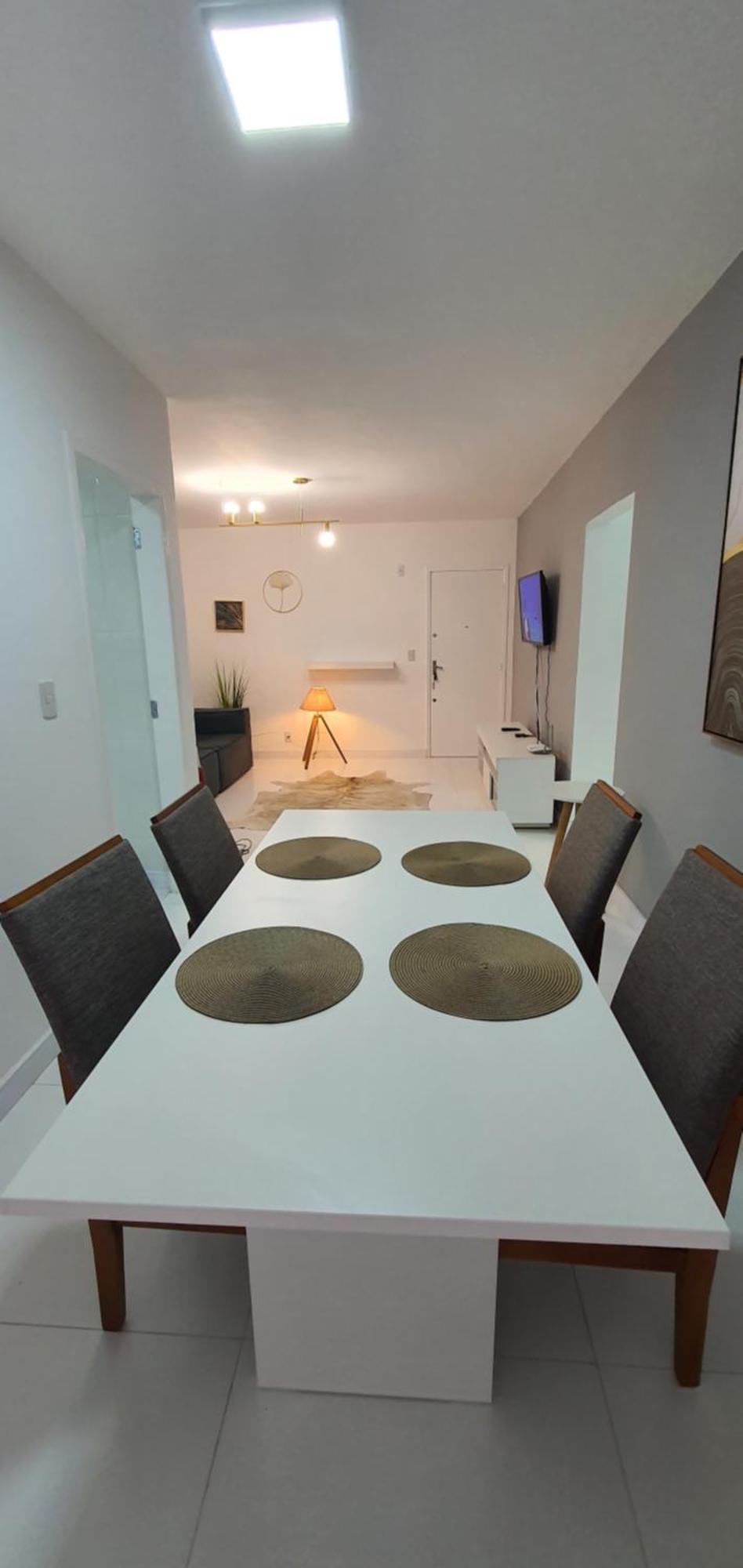 Remodelado Novo A Cuadra Del Mar,patio Privado Parking Auto Pequeno-medio Apartamento