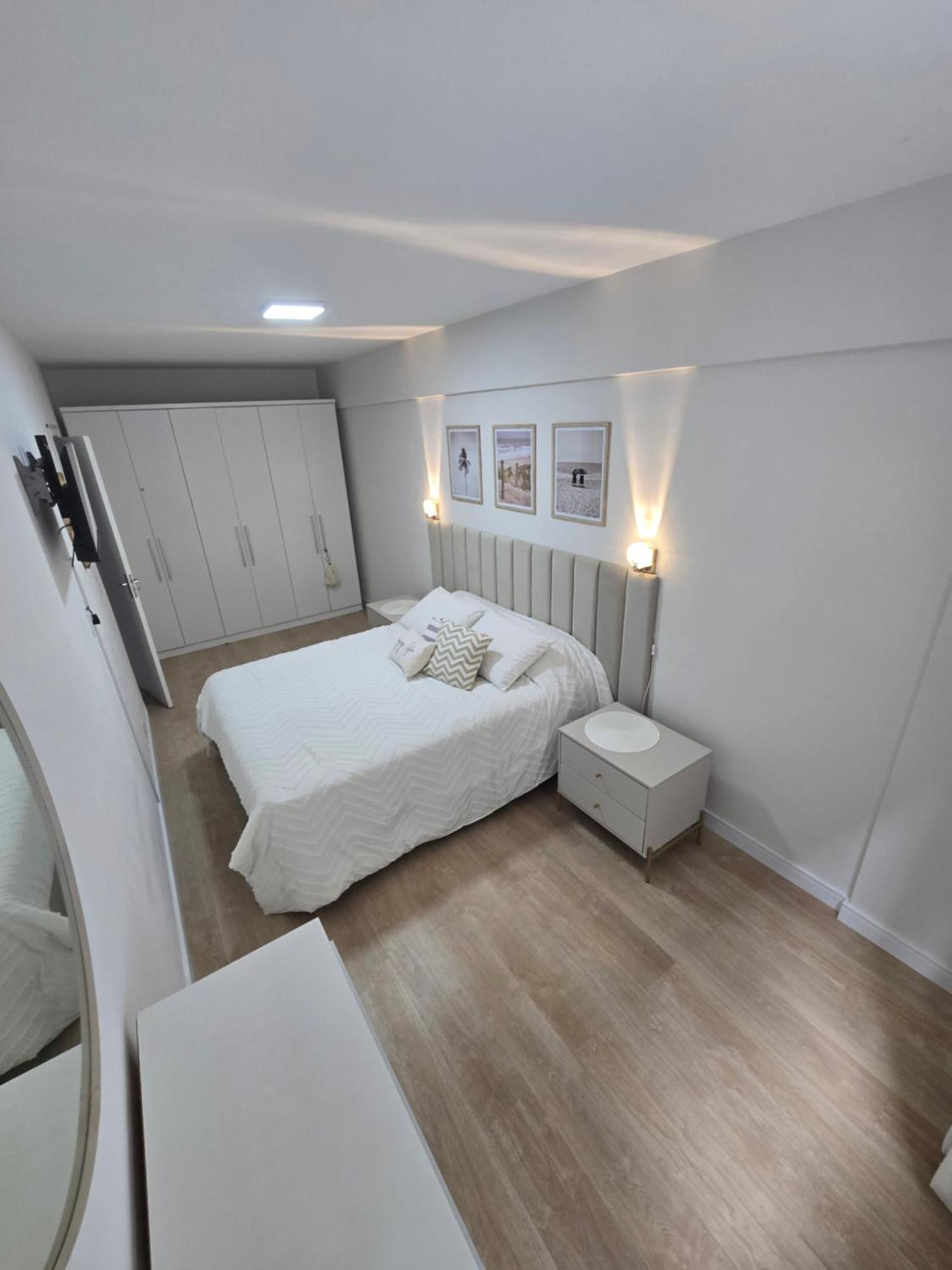 Remodelado Novo A Cuadra Del Mar,patio Privado Parking Auto Pequeno-medio Apartamento