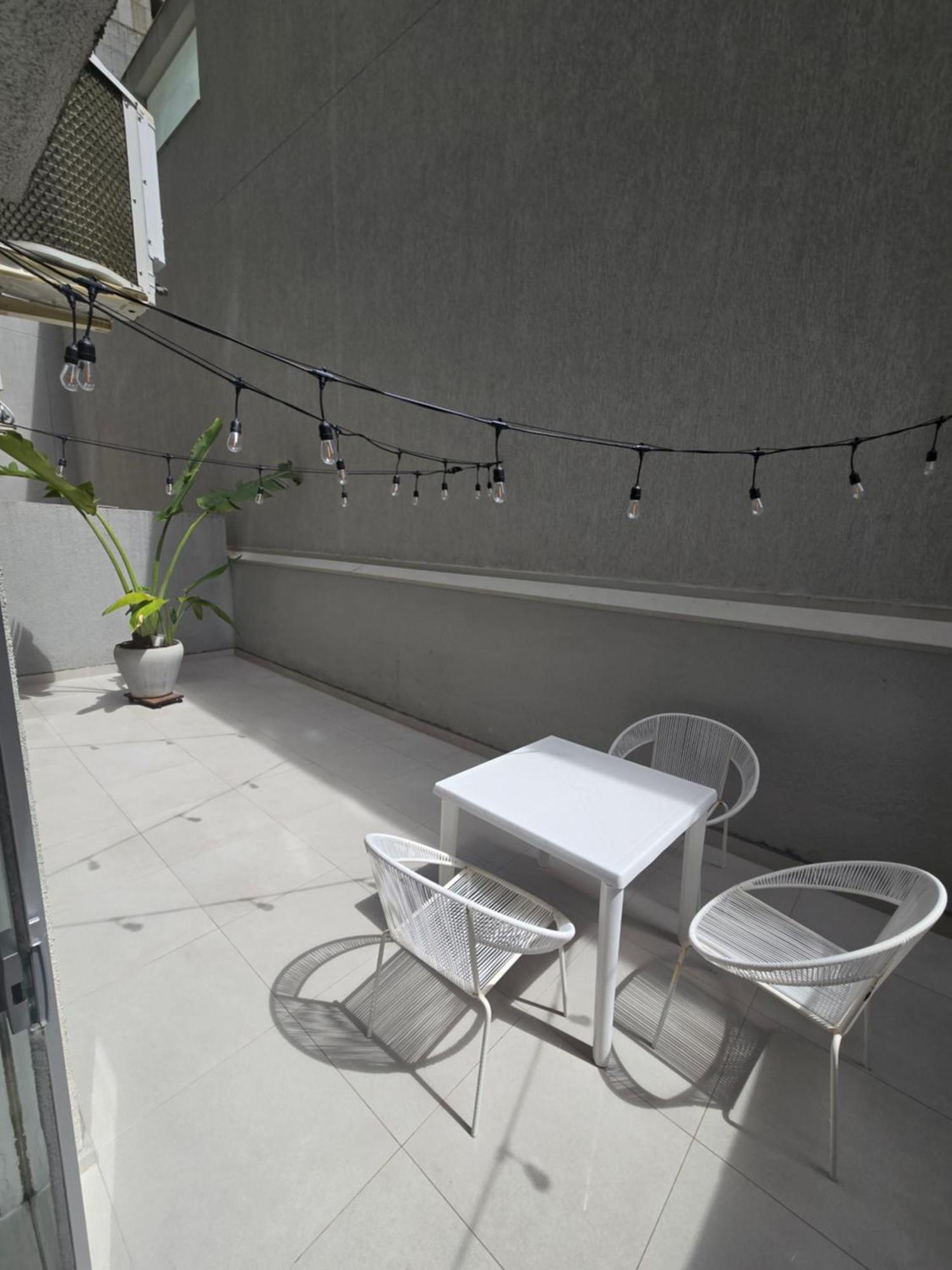 Remodelado Novo A Cuadra Del Mar,patio Privado Parking Auto Pequeno-medio Balneario Camboriu